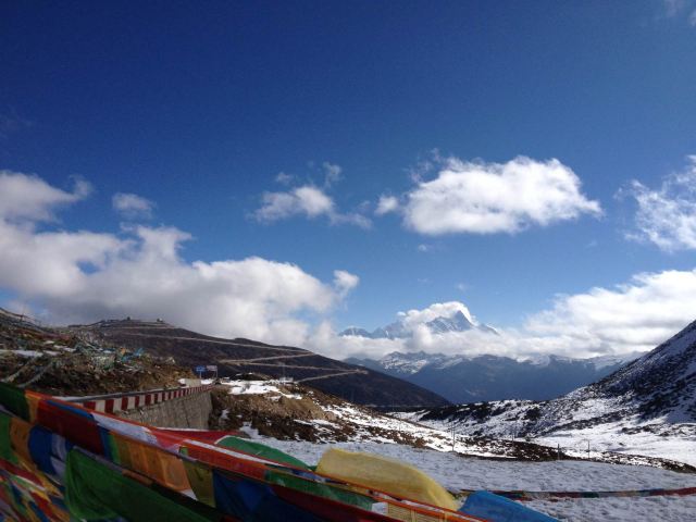 西藏旅游旺季,文化传承与生态保护同行